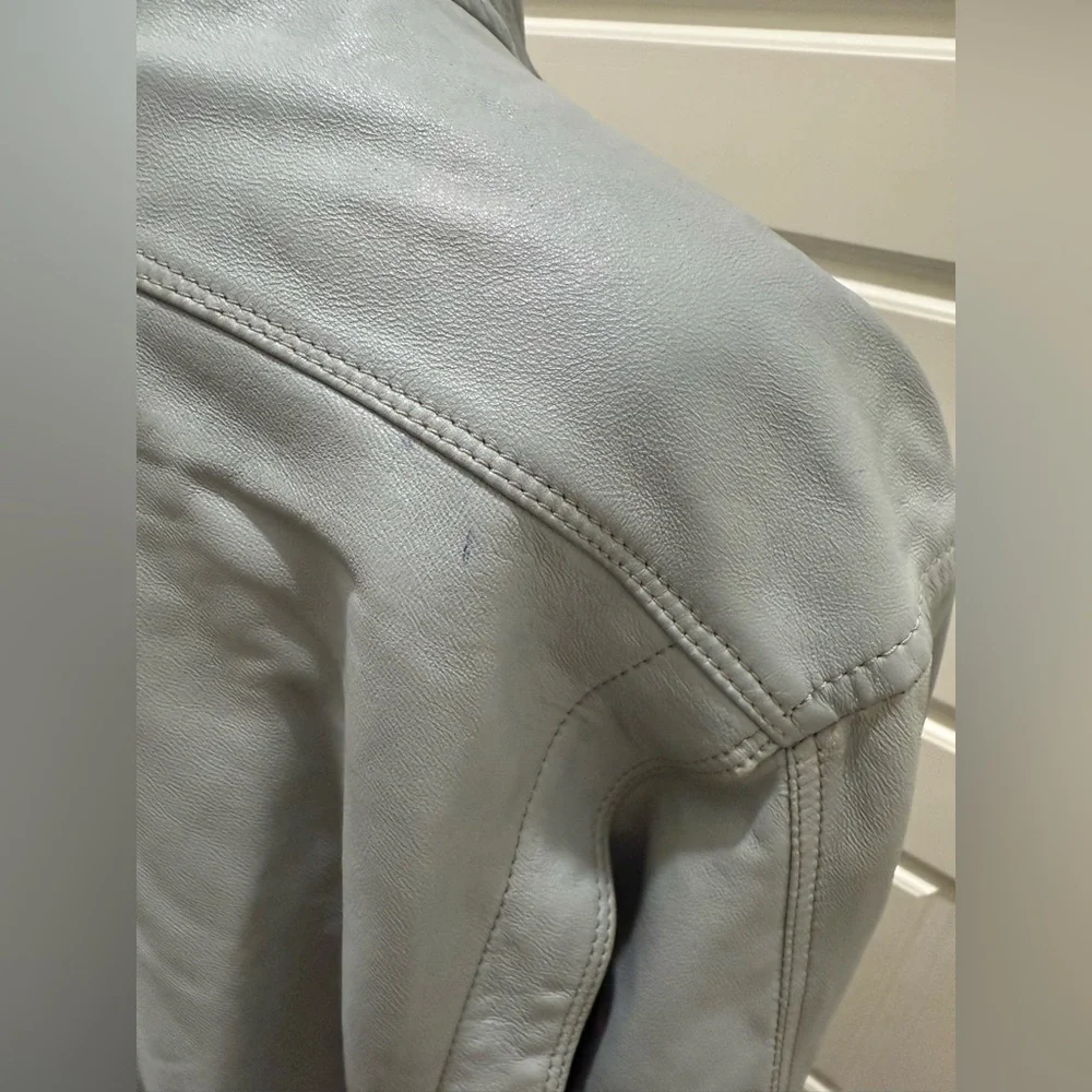 Vintage Men’s Italian Zerimar Slate Blue Leather Bomber Jacket. Size Large.
